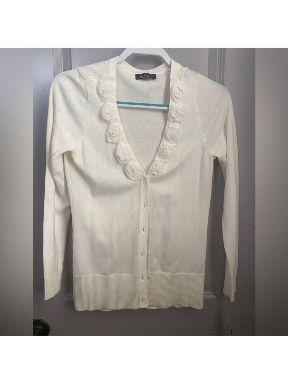 NWT AB Studio Cardigan sweater in White, size small 100%cotton